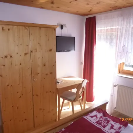 Pensjonat Landgasthaus Gemsennest 3*