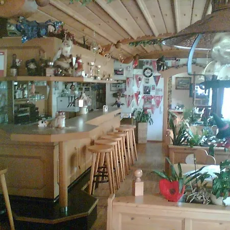 Landgasthaus Gemsennest בית הארחה 3*